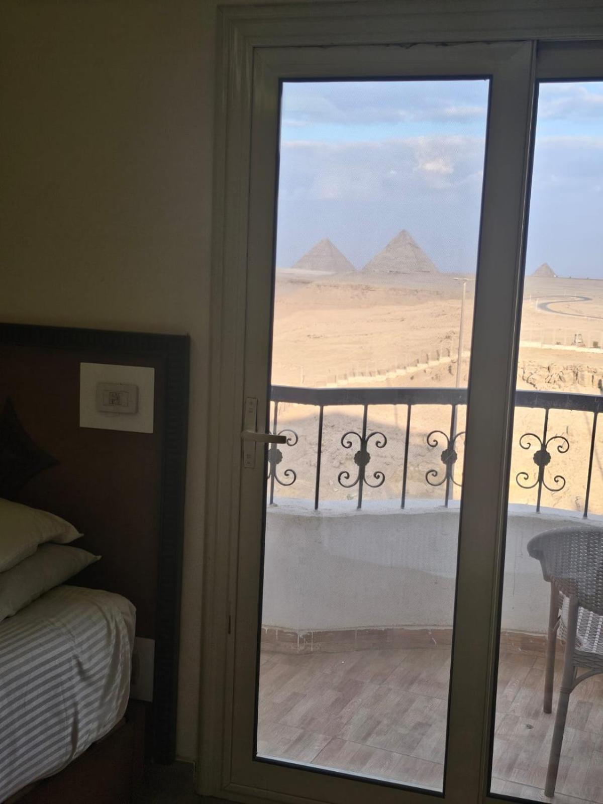 Atlantis Pyramids Inn Ghatati Exterior photo
